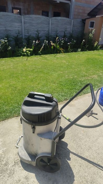 Aspirator numatic