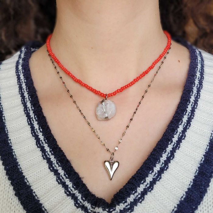 Подарък за Свети Валентин - колие с естествен кварц