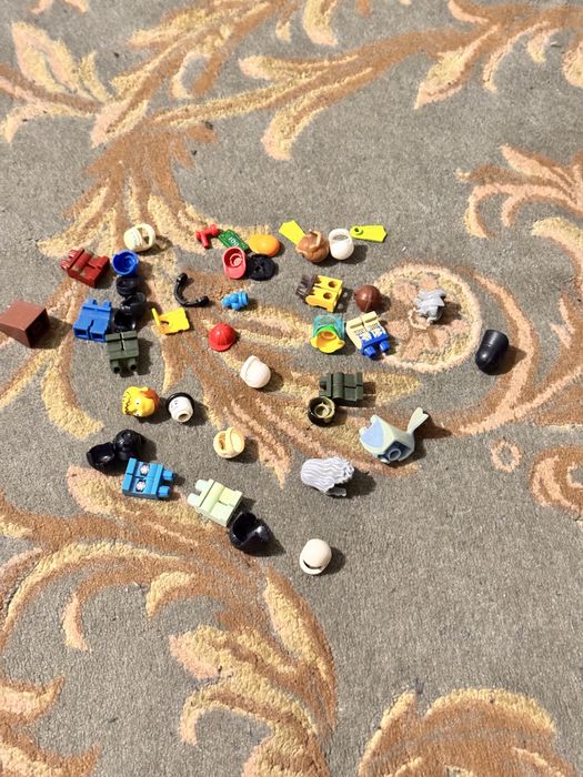 Продам набор фигурок лего