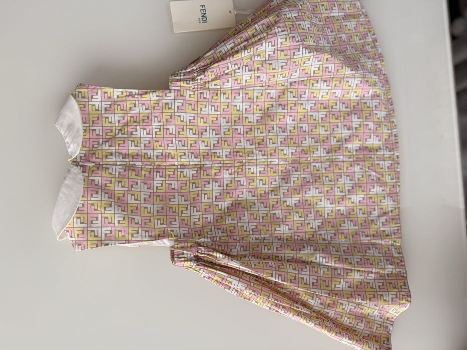 Fendi оригинална рокличка