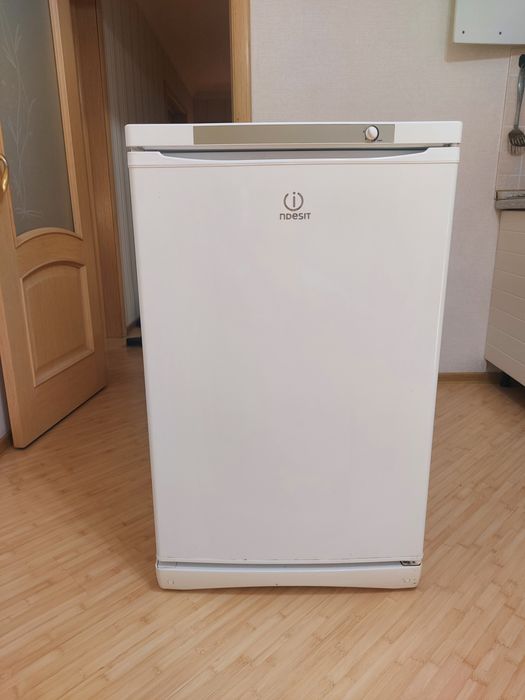 Продам морозильник