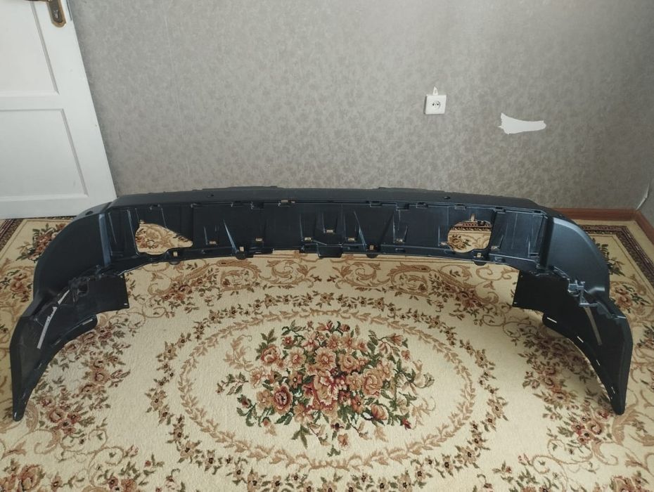 Продам задний бампер