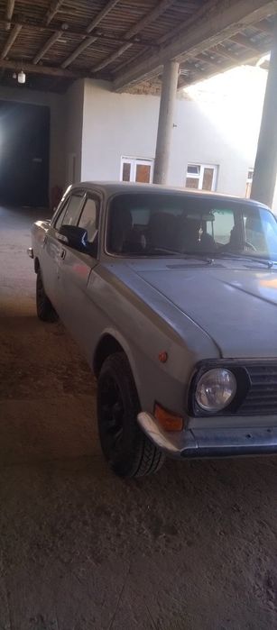 Gaz 24. Хороший состояние