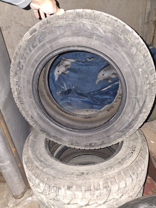 Продам шины Toyo