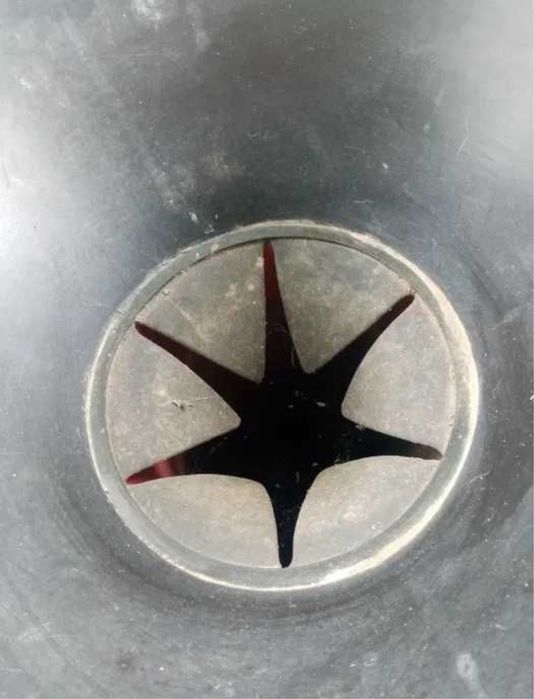 Мощна дробилка за клони внос от Англия 2800 вата