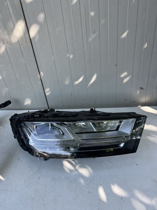 Far dreapta Audi Q7 4M full led matrix