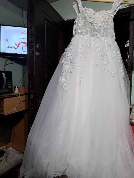 Vând rochie mireasă