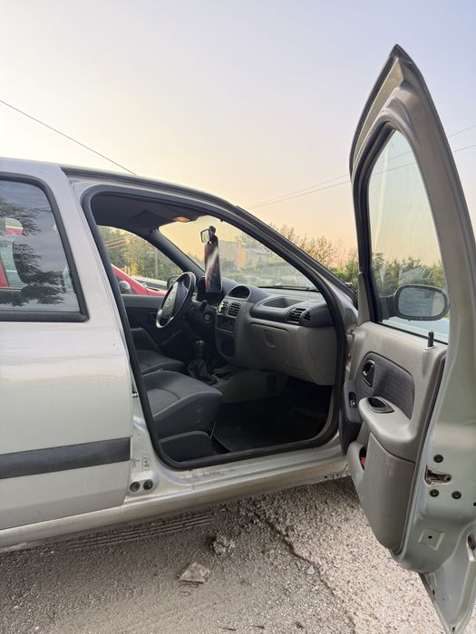 Vand renault clio 2