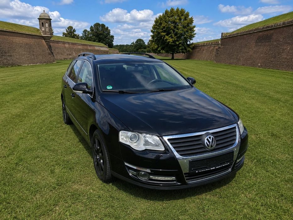 Volkswagen Passat model 2011 euro 5