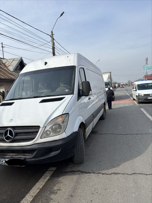 Vand mercedes sprinter an 2011 motor 2.2 ,120w