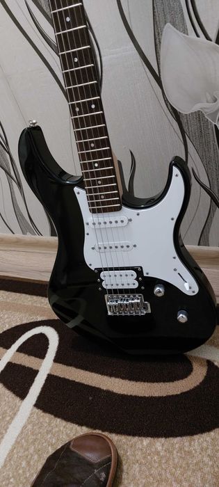 Електрическа китара yamaha pacifika 112v
