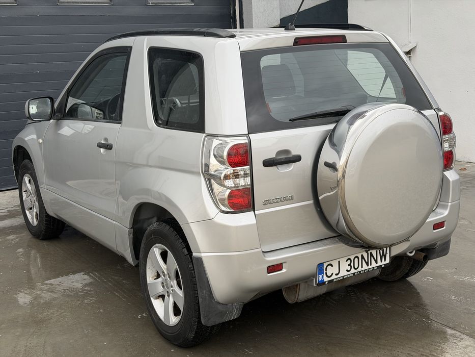 Suzuki Grand Vitara 2006 benzină, 3.000 € — imagine 5