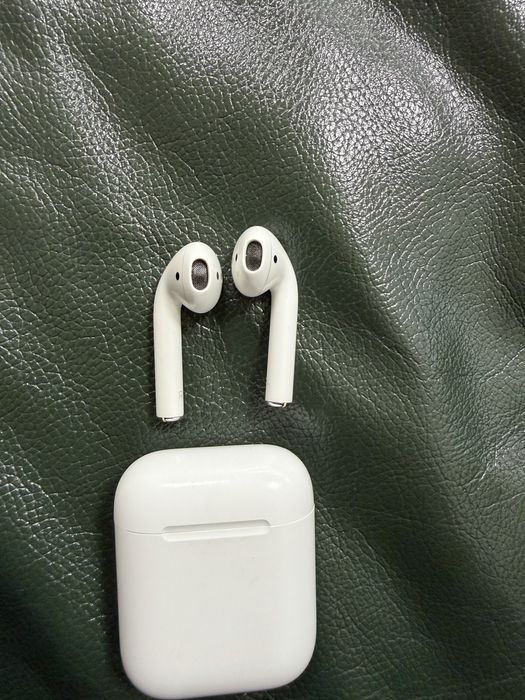 Продам AirPods 2