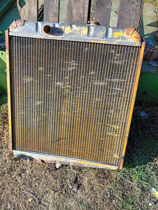 radiator combină new Holland ,jd