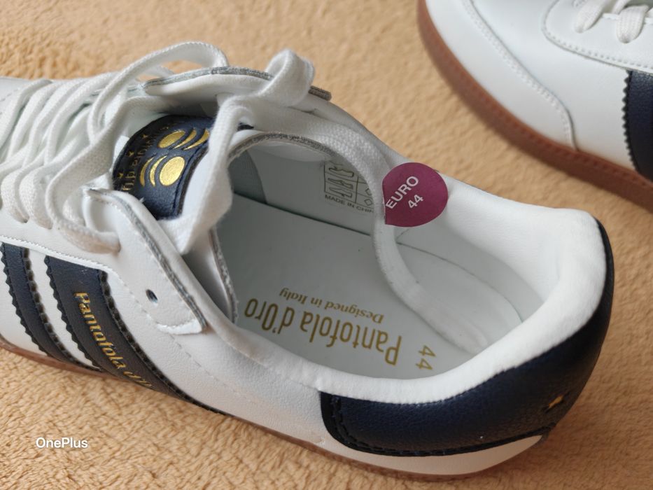 Кросовки PANTOFOLA D'ORO новые.