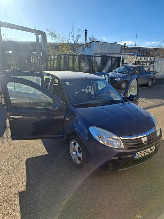 Vand Dacia Sandero 2008 benzina 1.6 mpi
