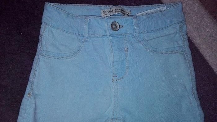 Blugi skini Bershka marimea eur 34, stare foarte buna