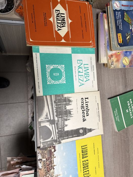 Limba engleza  patru manuale