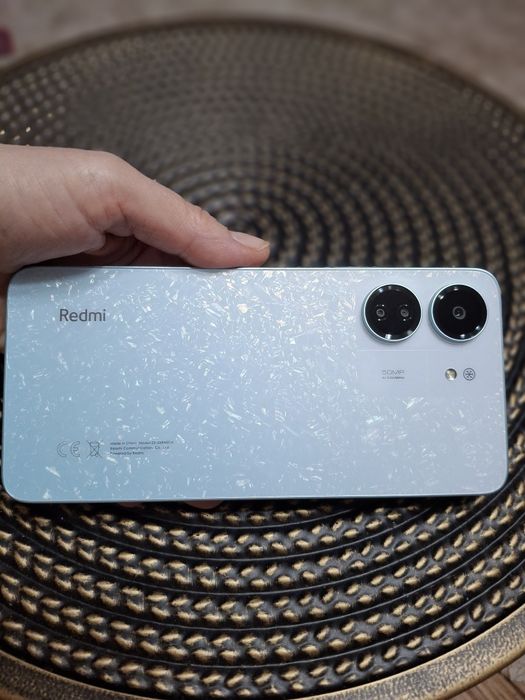 Телефон ксиоми Redmi 13C