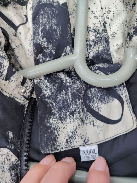 Продам куртку для подростка.