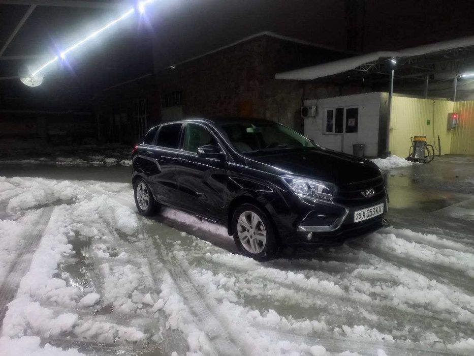 Lada X-Ray Qora Srochno sotiladi