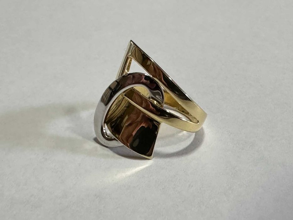 Златен дамски пръстен 14K – 5,20 г – Размер 53