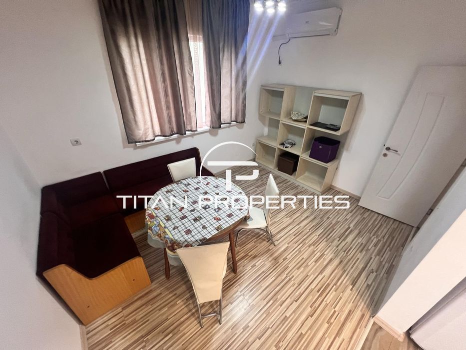 Дава се под наем Тристаен апартамент в Бургас, Възраждане - 120 кв.м за 714 € - Снимка #2