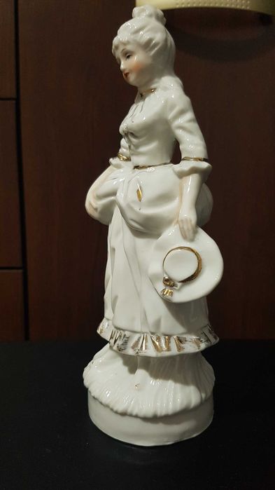 Статуетки от Италия с маркировка.