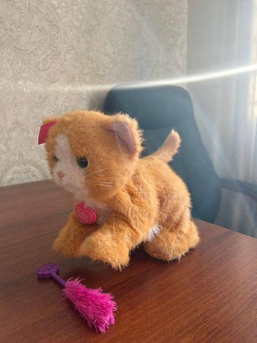 Интерактивная игрушка. Котенок Дейзи