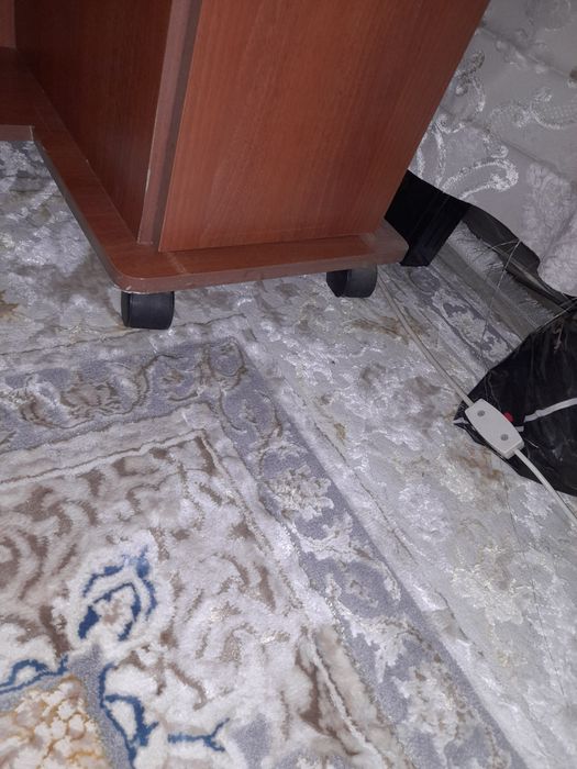 Компьютерный стол.