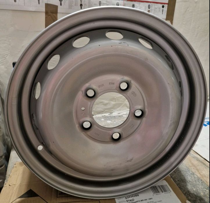Nissan Interstar Reno Master3  двойна  гума