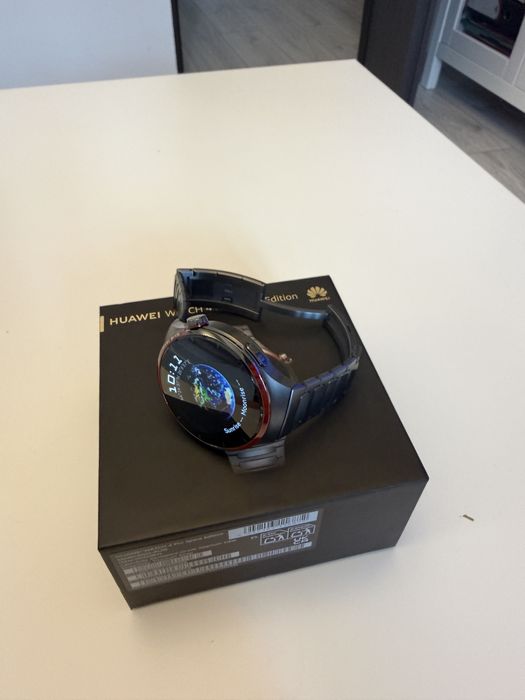 Huawei watch 4 pro Space Edition