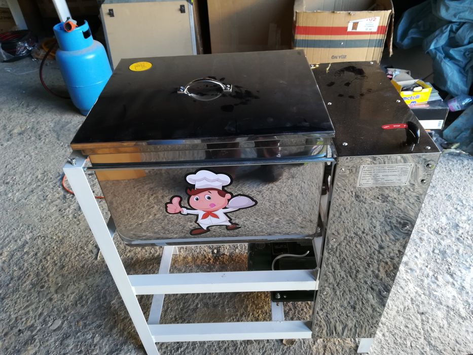 Месобъркачка,тестомесачка,Месобъркачка с ел. Мотор