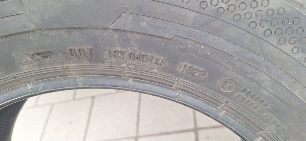 Нова гума бус 215 65 16C Continental vancontact 100