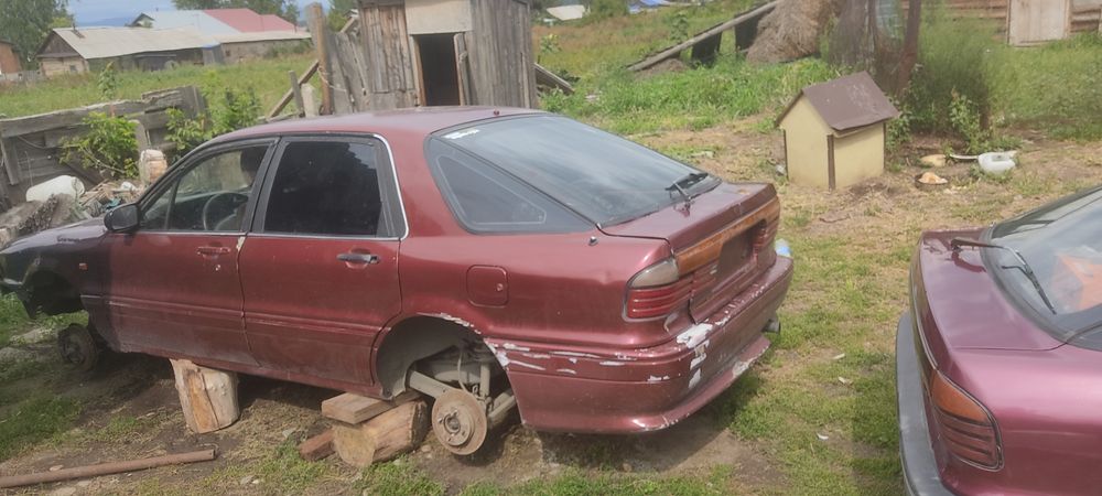 Mitsubishi galant 6