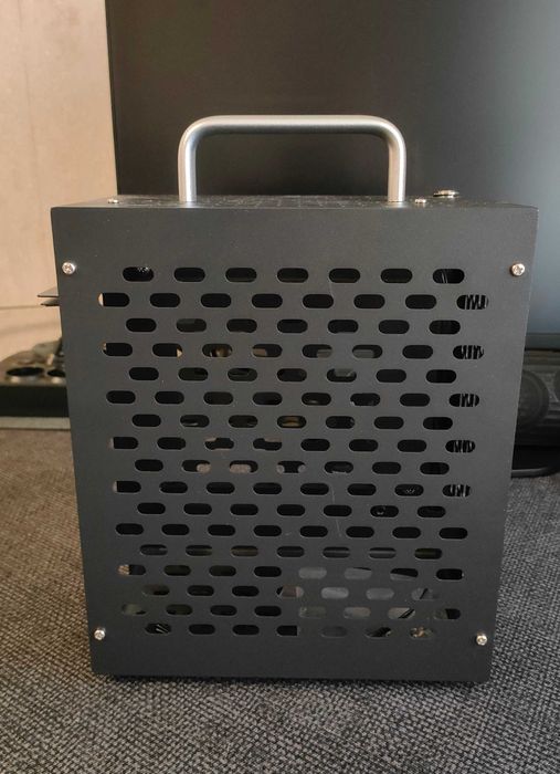 Корпус для ПК mini ITX