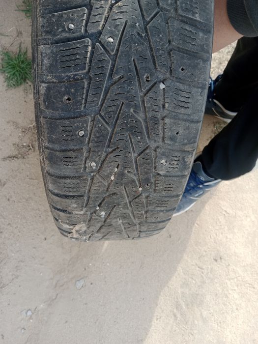 Шины зимняя хорошая