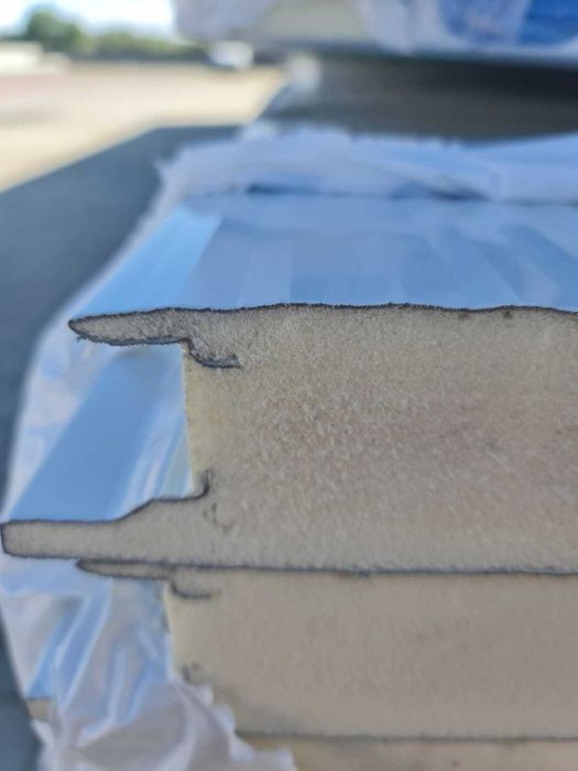 Oferta panouri sandwich / luminatoare / tabla cutata / accesorii