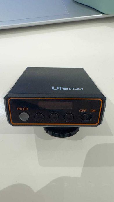 Ulanzi F12 Mini Blitz Speedlite pentru cameră foto