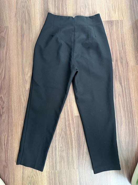 Елегантен панталон Zara