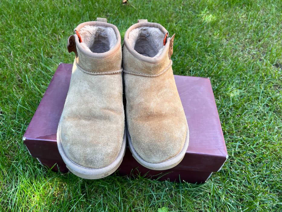 UGG barbati marime 41, culoare crem , SH