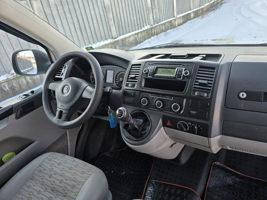 Vw transporter t5  8+1  Euro 5 model Lung