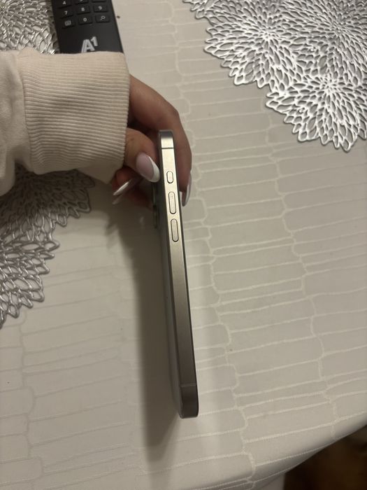 Iphone 15 pro titanium