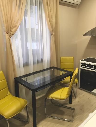 Двустаен апартамент в Центъра на София.