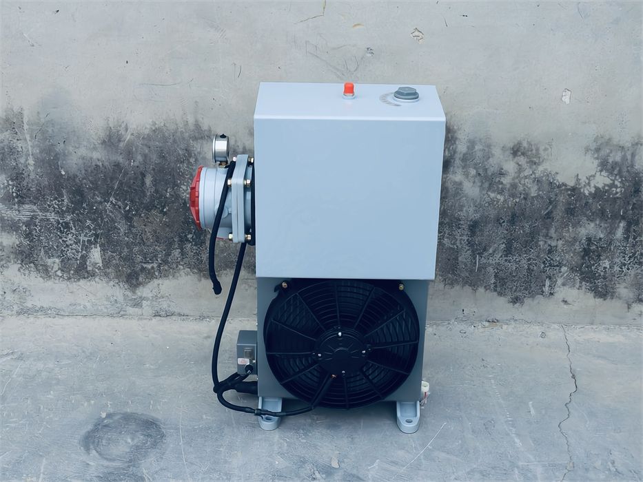 Масляный радиатор для Миксер в сборе