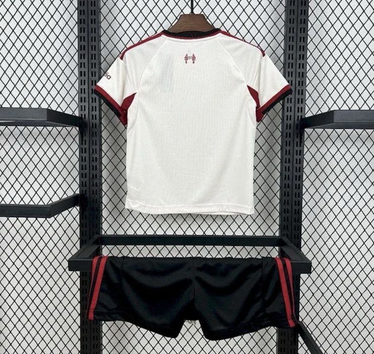 Echipament fotbal copii ( tricou + pantaloni ) , Liverpool