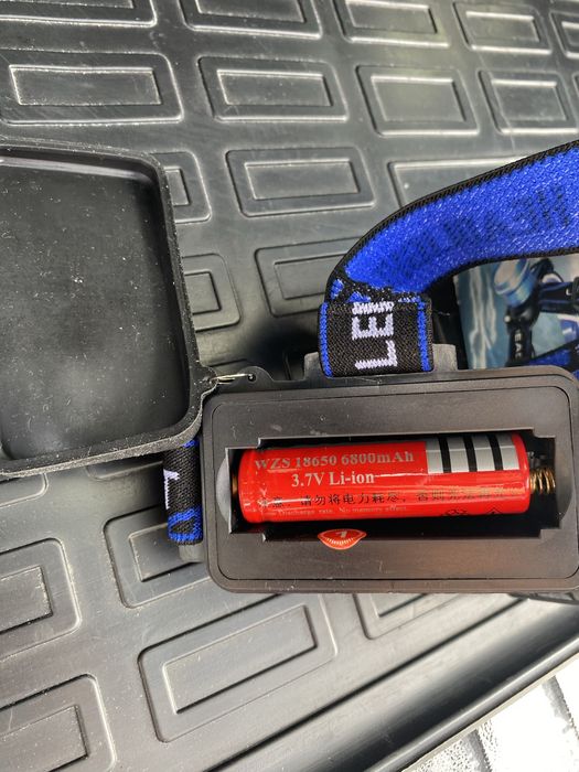 Продам налобный фонарик