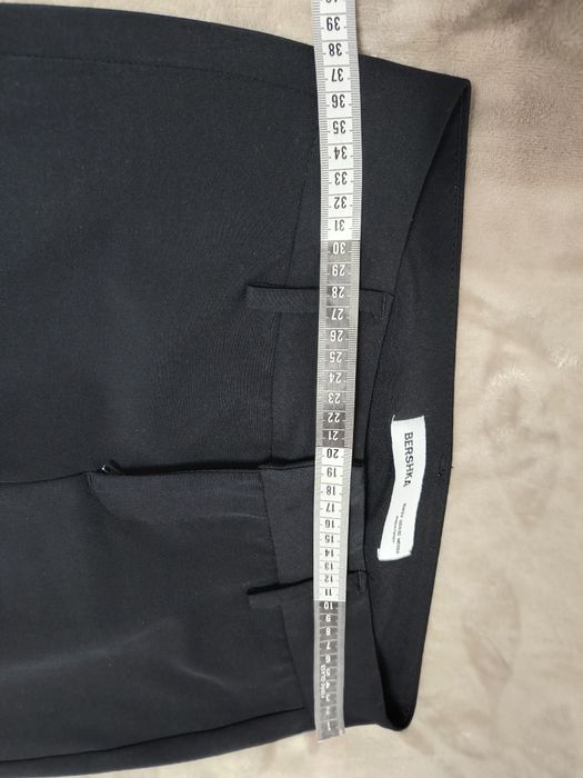 Pantaloni eleganti Bershka