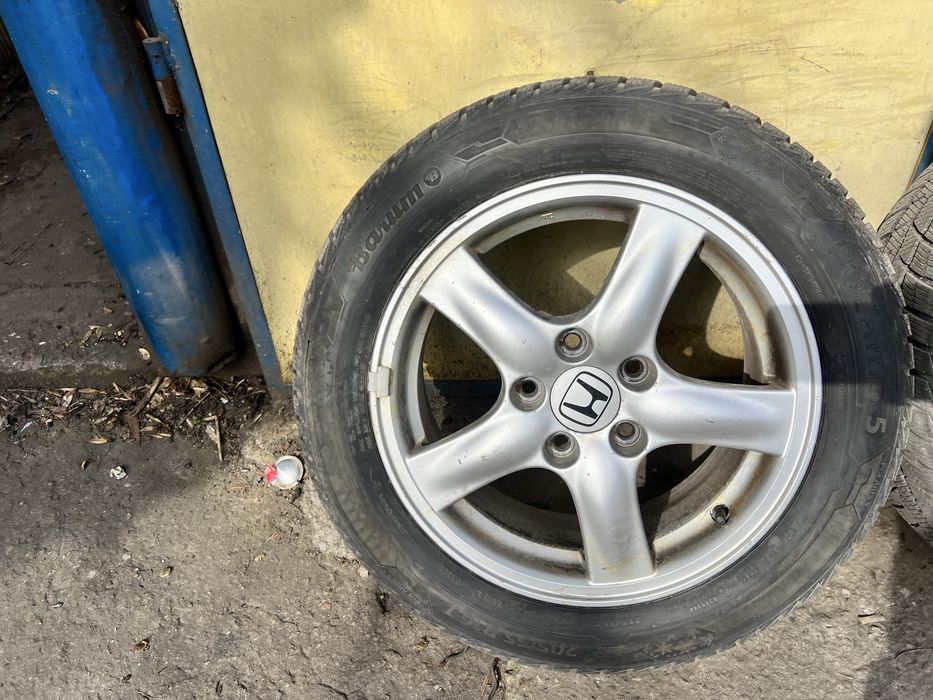 Джанти с гуми от HONDA 16ки