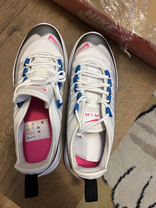 Найк дамски маратонки